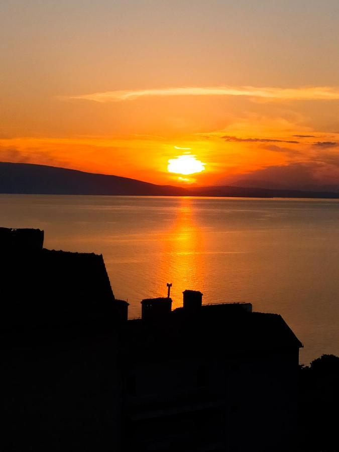 Novouredeni Stan S Balkonom I Pogledom Na More Senj  Exterior foto
