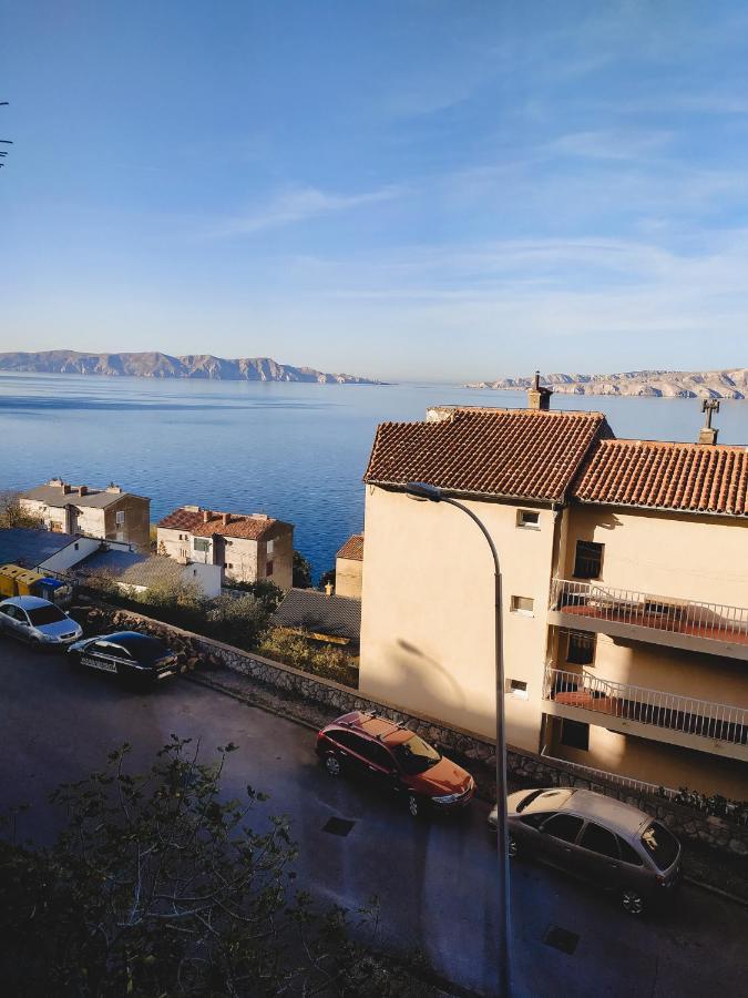 Novouredeni Stan S Balkonom I Pogledom Na More Senj  Exterior foto