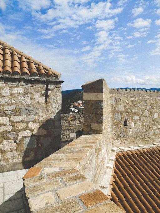 Novouredeni Stan S Balkonom I Pogledom Na More Senj  Exterior foto